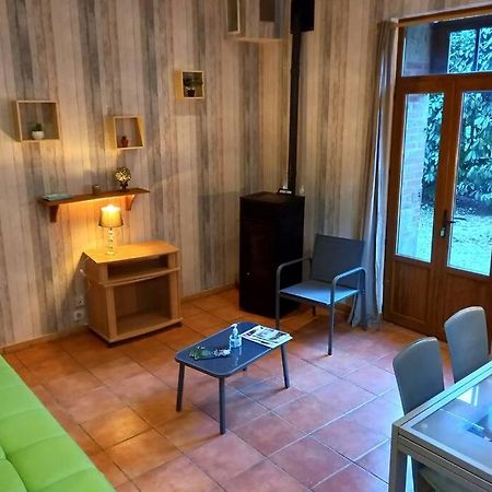 Suite Dans Le Jardin Du Chateau Agonges Eksteriør bilde